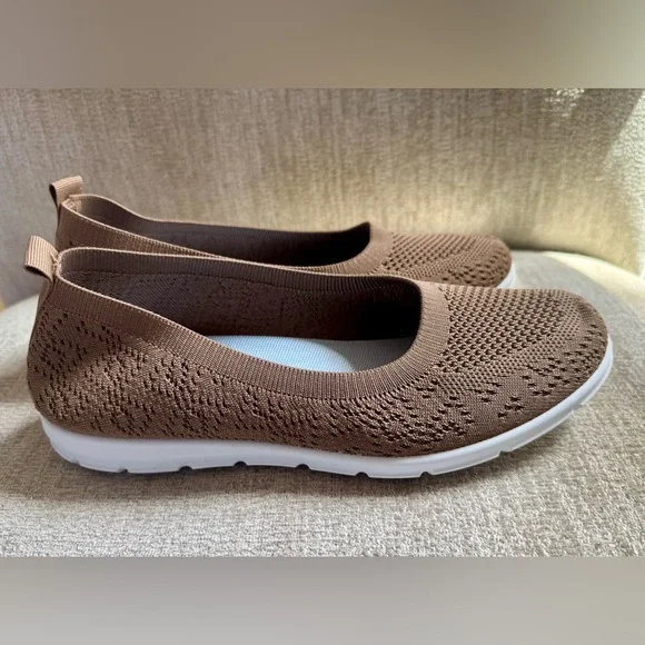 Brown Knit Slip-On Shoes Sz 10.5 - Picture 4 of 6